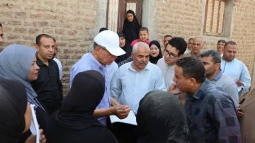 محافظ المنيا يسلم 45 منزلا للأسر الأولى بالرعاية بعد تأهيلها بمركز سمالوط