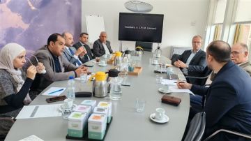 وفد مصري يبحث سبل تسهيل حركة الصادرات الزراعية إلى هولندا وفد مصري يبحث سبل تسهيل حركة الصادرات الزراعية إلى هولندا