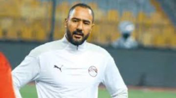 الأهلي خسره.. هاني رمزي يتغنى بـ محمد شوفي قبل مباراة زد وبيراميدز الأهلي خسره.. هاني رمزي يتغنى بـ محمد شوفي قبل مباراة زد وبيراميدز