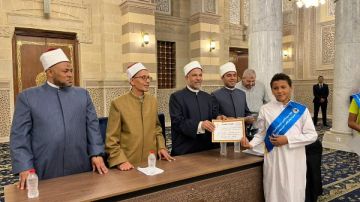 الأوقاف تكرم 200 متسابق في حفظ القرآن الكريم بمسجد السيدة زينب الأوقاف تكرم 200 متسابق في حفظ القرآن الكريم بمسجد السيدة زينب