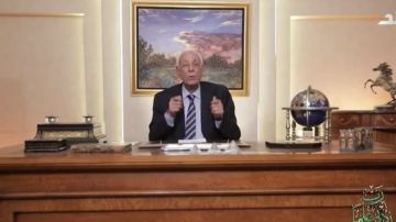 تقييم طبي فورا.. حسام موافي يكشف أسباب تورم القدمين