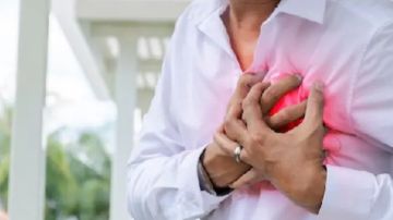 خطر يهدد الحياة.. أعراض السكتة القلبية الناتجة عن نقص الأكسجين وطرق الوقاية خطر يهدد الحياة.. أعراض السكتة القلبية الناتجة عن نقص الأكسجين وطرق الوقاية