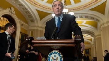 في سابقة.. سيناتور أمريكي يقدم مسودة تطالب ترامب الاعتراف بفلسطين