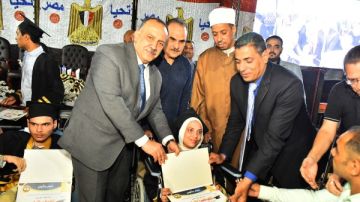 محافظ أسيوط يشهد احتفالية تكريم أوائل الشهادات الدراسية بمنقباد محافظ أسيوط يشهد احتفالية تكريم أوائل الشهادات الدراسية بمنقباد