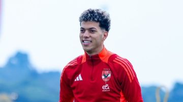 إعلامي: إمام عاشور يضغط على الجهاز الفني للأهلي للمشاركة أساسيًا أمام إنبي إعلامي: إمام عاشور يضغط على الجهاز الفني للأهلي للمشاركة أساسيًا أمام إنبي