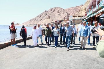 البيئة تشدد على تنظيم الأنشطة السياحية وحماية الشعاب المرجانية بمحمية أبو جلوم