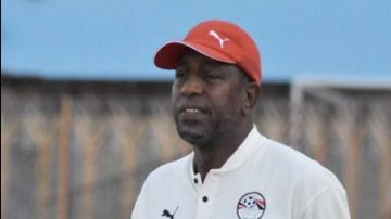 ربيع ياسين: الزمالك يعاني دفاعيا والكفة متساوية مع الأهلي