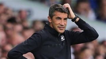 شوبير يكشف موقف البرتغالي برونو لاج من تدريب الأهلي