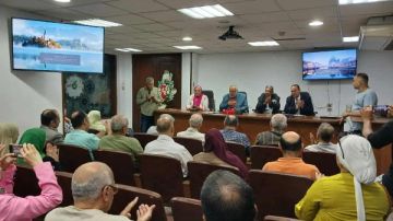 صائد التفاصيل السردية وصاحب الضمير الثقافي.. قصور الثقافة تحتفي بتجربة سمير الفيل في برنامج العودة إلى الجذور بدمياط صائد التفاصيل السردية وصاحب الضمير الثقافي.. قصور الثقافة تحتفي بتجربة سمير الفيل في برنامج العودة إلى الجذور بدمياط