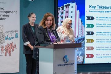 رئيس صندوق الإسكان الاجتماعي تعرض تجربة مصر لتوفير سكن ملائم لمنخفضي الدخل أمام وفود دولية رئيس صندوق الإسكان الاجتماعي تعرض تجربة مصر لتوفير سكن ملائم لمنخفضي الدخل أمام وفود دولية