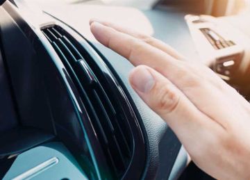 سيبها تتهوى .. 6 خطوات هامة قبل تشغيل تكييف السيارة سيبها تتهوى .. 6 خطوات هامة قبل تشغيل تكييف السيارة