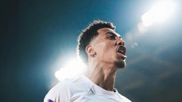 شامخ..قوي وأسطورة..الدردير يتغزل بنجم الزمالك الجديد شامخ..قوي وأسطورة..الدردير يتغزل بنجم الزمالك الجديد