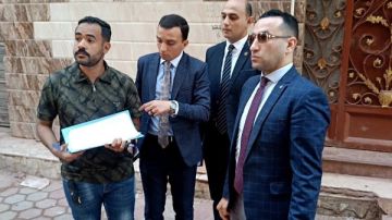 قرار عاجل .. النيابة الإدارية تعاين موقع مصنع نسيج المحلة المنهار ..صور