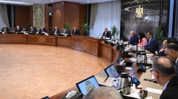 مدبولي: إعادة إحياء منطقة وسط البلد قائمة على الحفاظ التام على التراث والطابع المعماري