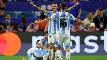 المنتخب الأرجنتيني يفوز على منتخب كوبا في كأس العالم للشباب تحت 20 عاما المنتخب الأرجنتيني يفوز على منتخب كوبا في كأس العالم للشباب تحت 20 عاما