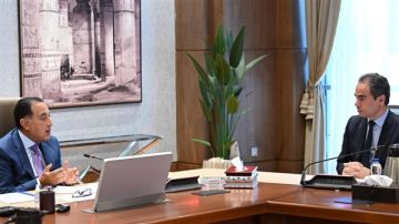 مدبولي يتابع إجراءات فض التشابكات المالية بين الوطنية للإعلام وبنك الاستثمار القومي