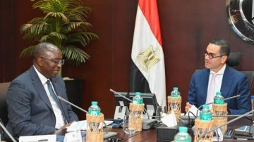 وزير الاستثمار: جاري التنسيق مع مختلف الوزارات والجهات المعنية لحصر قائمة المشروعات ذات الأولوية وزير الاستثمار: جاري التنسيق مع مختلف الوزارات والجهات المعنية لحصر قائمة المشروعات ذات الأولوية