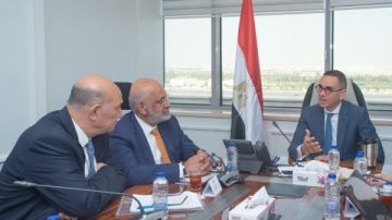 وزير الاستثمار يبحث مع البنك الدولي تعزيز التعاون الاقتصادي والإصلاحات الجارية