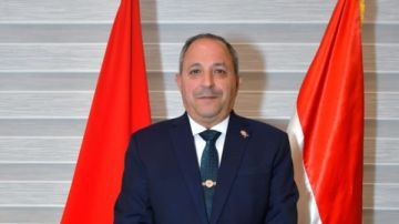 بروح الأب.. محافظ بورسعيد يرسل رسالة لطلاب الباسلة مع انطلاق العام الدراسي بروح الأب.. محافظ بورسعيد يرسل رسالة لطلاب الباسلة مع انطلاق العام الدراسي