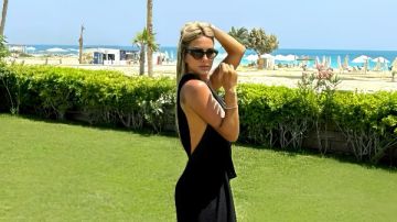 ريم مصطفى تخطف الأنظار بفستان مكشوف ريم مصطفى تخطف الأنظار بفستان مكشوف