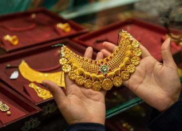 سعر الذهب اليوم الاثنين 15-9-2025 للبيع بعد زيادة 15 جنيها لـ عيار 21 بالمصنعية والدمغة