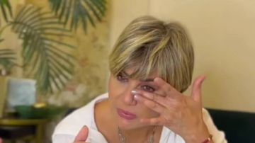 فخورة بيكي جدا .. مفيدة شيحة توجه رسالة لنفسها في عيد ميلادها فخورة بيكي جدا .. مفيدة شيحة توجه رسالة لنفسها في عيد ميلادها