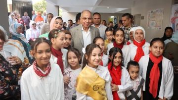 محافظ المنيا يفتتح مشروعات تعليمية تنفذها هيئة إنقاذ الطفولة استعدادا للعام الدراسي الجديد
