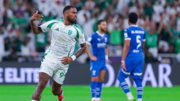 موعد مباراة الأهلي والهلال في الدوري السعودي والقناة الناقلة موعد مباراة الأهلي والهلال في الدوري السعودي والقناة الناقلة