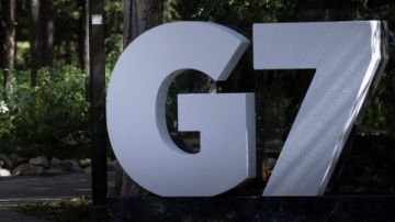 وزراء خارجية مجموعة السبع يبحثون المزيد من الضغوط الاقتصادية على روسيا وزراء خارجية مجموعة السبع يبحثون المزيد من الضغوط الاقتصادية على روسيا