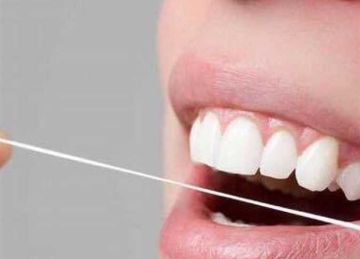 أهمها الزيوت الطبيعية .. 5 طرق بسيطة للتخلص من جير الأسنان دون الذهاب إلى الطبيب