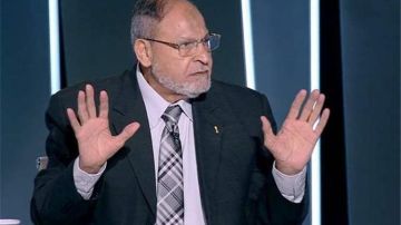 طه إسماعيل عن ريبيرو: الأهلي تورط في التعاقد مع مدرب سطحي طه إسماعيل عن ريبيرو: الأهلي تورط في التعاقد مع مدرب سطحي