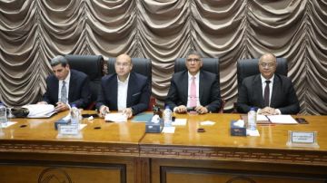 محافظ الجيزة يبحث مع مستثمري المناطق الصناعية مبادرات وحلول بنكية لدعم وتمويل المصانع