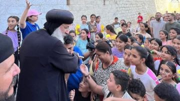 الأنبا فام يشارك في كرنفال الطفولة بكنيسة الشهيد مارجرجس بنزلة عبيد