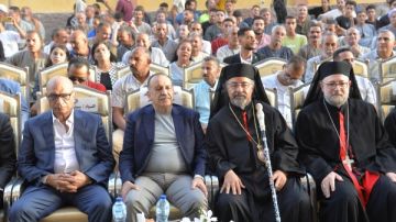 بحضور الأنبا إبراهيم إسحاق.. محافظ أسيوط يفتتح مدرسة سان بيتر بأمشول ديروط