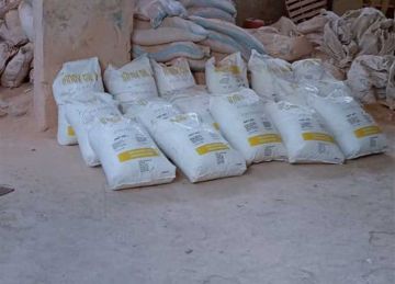 ضبط مصنع غير مرخص لتدوير زيوت السيارات المستعملة في الشرقية (صور)