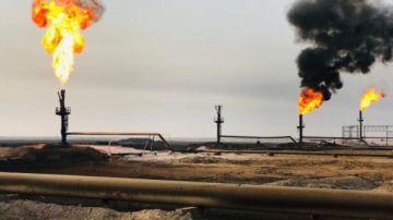 العراق يعلن ارتفاع إيرادات النفط بعد إنهاء التخفيض الطوعي للإنتاج العراق يعلن ارتفاع إيرادات النفط بعد إنهاء التخفيض الطوعي للإنتاج