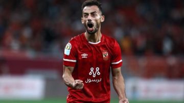 جماهير الأهلي تدعم أحمد عبد القادر في لقاء حرس الحدود جماهير الأهلي تدعم أحمد عبد القادر في لقاء حرس الحدود