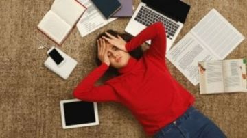 خبير: تقليل توتر طلاب الثانوية يبدأ من دعم الأهل وتنظيم الوقت