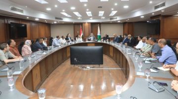 محافظ الجيزة: خدمة المواطن أولوية وتوجيهات بالتصدي لمخالفات البناء محافظ الجيزة: خدمة المواطن أولوية وتوجيهات بالتصدي لمخالفات البناء