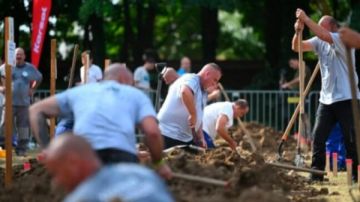 صدق أو لا تصدق.. بطولة دولية لحفاري القبور اعرف الحكاية