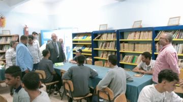 وكيل تعليم أسيوط يوجه المعلمين بالالتزام بالمصادر الرسمية وتنويع أساليب الشرح وكيل تعليم أسيوط يوجه المعلمين بالالتزام بالمصادر الرسمية وتنويع أساليب الشرح