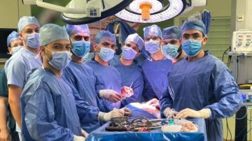 إجراء جراحة معقدة لتصحيح تشوه بالعمود الفقري لشاب بـ كفر الشيخ الجامعي 