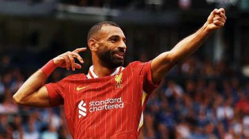 إنجاز تاريخي جديد ينتظر محمد صلاح أمام بيرنلي إنجاز تاريخي جديد ينتظر محمد صلاح أمام بيرنلي