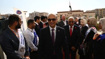 المنشاوي يشهد مراسم تحية العلم بجامعة أسيوط الأهلية في انطلاقة العام الدراسي