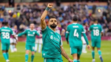 ردود أفعال جماهير ليفربول على تألق محمد صلاح أمام إيفرتون (صور)