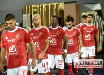 مفيش نجم .. الأهلي يهدد لاعبيه بالتجميد أو الاستبعاد الكامل (كريم شحاتة يكشف) مفيش نجم .. الأهلي يهدد لاعبيه بالتجميد أو الاستبعاد الكامل (كريم شحاتة يكشف)