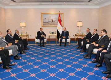 الرئيس السيسي يتفق مع رئيس وزراء باكستان على تطوير التعاون المشترك بين البلدين