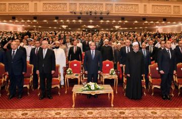 المتحدث الرئاسي ينشر صور حضور الرئيس السيسي الاحتفال بذكرى المولد النبوي الشريف المتحدث الرئاسي ينشر صور حضور الرئيس السيسي الاحتفال بذكرى المولد النبوي الشريف