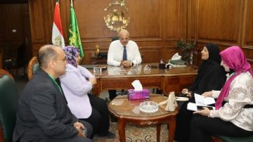 محافظ القليوبية يستجيب لطلب سيدة كفيفة ويوفر لها شقة سكنية محافظ القليوبية يستجيب لطلب سيدة كفيفة ويوفر لها شقة سكنية