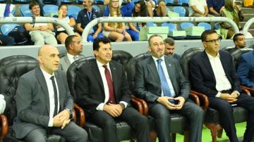 وزير الشباب والرياضة يفتتح بطولة كأس حوض البحر المتوسط لرفع الأثقال
